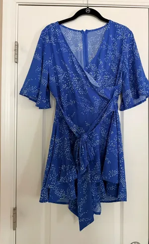 Dress thumbnail 1