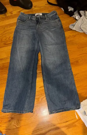 Hollister Low-Rise Baggy Adjustable Jeans thumbnail 1