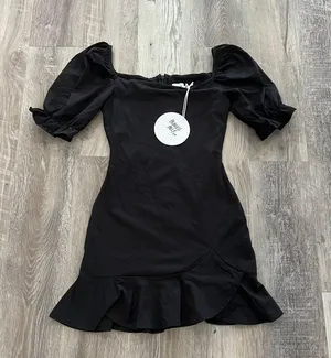 Princess Polly Black dress size 2 thumbnail 3
