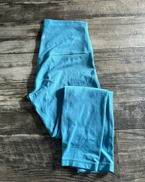 Lululemon Align High-Rise Crop 23” thumbnail 1
