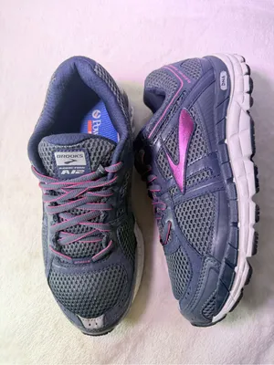 Brooks Women’s Navy and Magenta Athletic Running Shoe thumbnail 7
