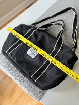 Source Unknown Black Nylon Large Duffle Bag Travel Bag Carry On Shoe Pocket Adjustable Strap thumbnail 6
