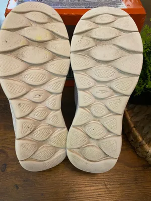 Skechers women's sneakers size 8 Taupe slip on thumbnail 7