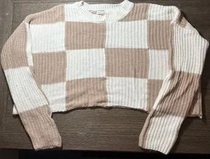 Moon&Madison Cropped Sweater thumbnail 1