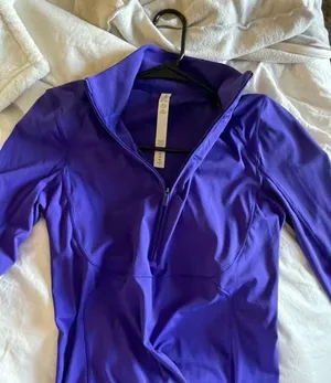 Lululemon Quarter-Zip thumbnail 1