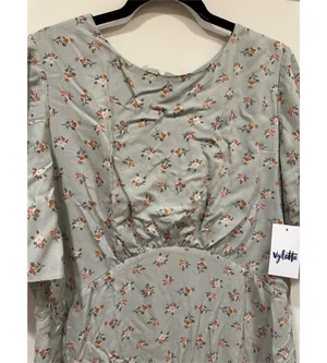 Vylette NWOT Women’s Empire Flutter Sleeve Floral Midi Dress Size XL Green thumbnail 4