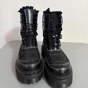 NEW Dr. Martens Jadon Frill Smooth Leather Platform Boots Embroidered Bead thumbnail 3