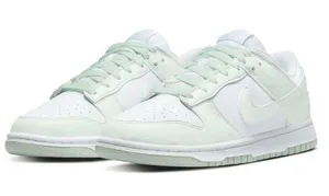 Nike Dunks Low thumbnail 1