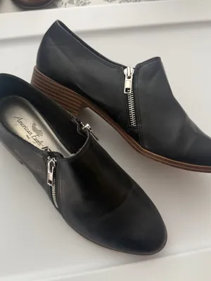 American Eagle Women's Black Leather Side-Zip Low Profile Ankle Shoes 8.5 thumbnail 1