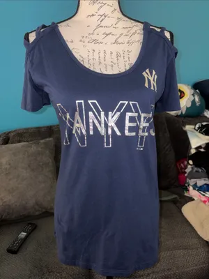 Fanatics New York Yankees cold-shoulder t-shirt, Medium thumbnail 1