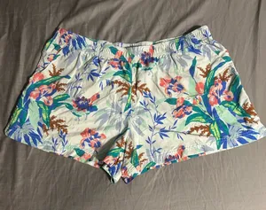 Columbia Women's Floral Athletic Shorts Size XL thumbnail 1