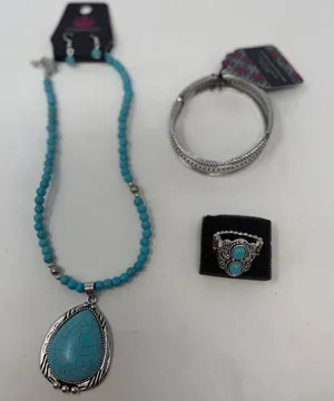 Paparazzi Necklace Bracelet Ring Set of Earrings Silver &‎ Turquoise thumbnail 1
