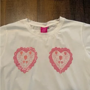 Queen of Sparkles Heart Sequin Graphic Tee White Pink Medium thumbnail 2