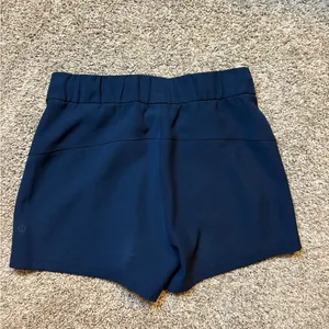 Lululemon On the Fly Short *2.5" thumbnail 3