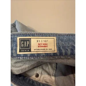 GAP Sky High Straight Light Wash Distressing Throughout Jeans Size 31 TALL thumbnail 3