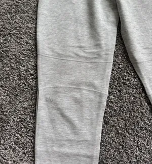 ALO Yoga Light Gray Waffle Knit Joggers thumbnail 11