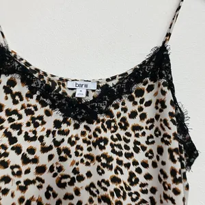 Bar III Slip On Cami Women’s XL Black Ivory Animal Print Eyelash Lace Tank Top thumbnail 2