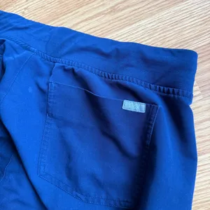 FIGS Zamora Jogger Scrub Pants Size Large thumbnail 9