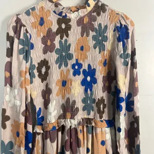 Karlie tiered smocked maxi floral dress size small neutral long sleeve thumbnail 2