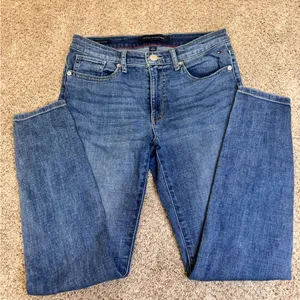 Tommy Hilfiger Tribeca Skinny Jeans – Women’s Size 4 thumbnail 6