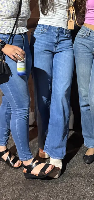 American Eagle Jeans thumbnail 2