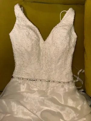 Demetrios Vintage Inspired Lace Ball Gown Wedding Dress Size 6 thumbnail 10