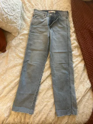 Signature Straight-Leg Jeans thumbnail 1