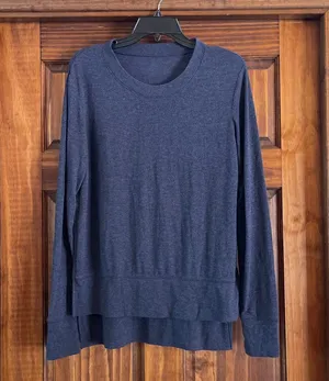 ALO GLIMPSE PULLOVER NAVY MEDIUM Blue thumbnail 1