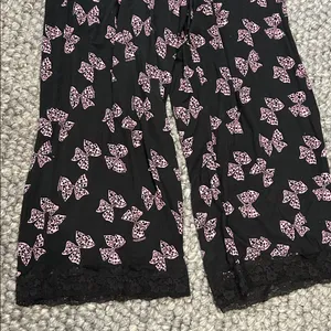 Victoria's Secret Heavenly by Black Pink Butterfly Two Piece Pajama Sleep Set thumbnail 4