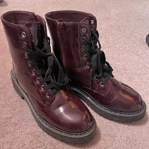 TRUE CRAFT Women’s Faux Leather Combat Boots thumbnail 1