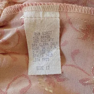 Vintage ‘90s Shimmery Light Pink Floral Print Stretchy Pencil Skirt thumbnail 7