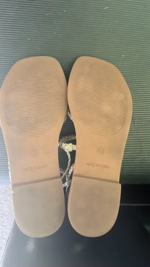 Steve Madden Strappy Gladiator Flat Sandals Gold Size 6.5 thumbnail 3
