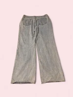 Boutique Embellished Pearl Wide-Leg Women's Jeans in Light Wash Denim thumbnail 2