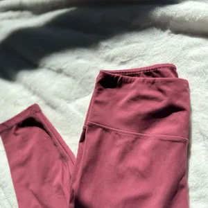 Yogalicious Luxe High Waist Leggings L Mauve Buttery Soft thumbnail 4