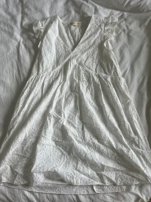 Dress thumbnail 1