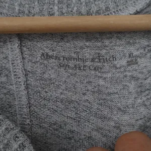 Abercrombie & Fitch Womens XL Soft A&F Cozy Henley Top Grey Marled Long Sleeve thumbnail 2