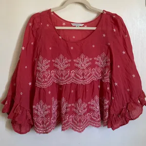 *American Eagle Coral Eyelet Cropped Embroidered Bell Sleeve Blouse #Gr thumbnail 2