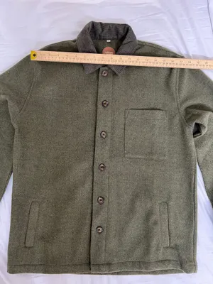 Common People olive green button thumbnail 9