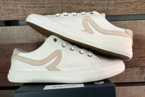 Women’s neutral Sperry thumbnail 1