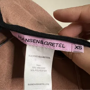 Hansen & Gretel‎ Revolve Long-Sleeve Open Back Tie Back Terracotta Crop Top thumbnail 5