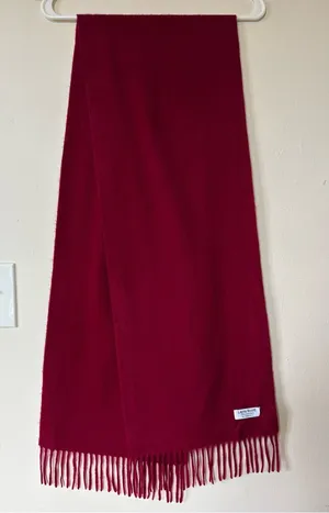 LONA SCOTT Pure Cashmere Plain Scarf with Fringe Unisex Wine Burgundy thumbnail 1