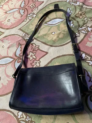 Coach Vintage City Camera Pebbled Grain Leather Brass Hardware 9812 Messenger Crossbody Shoulder 90’s Minty baguette rectangle Black Bag Purse classic minimalist thumbnail 11