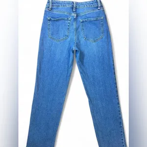 Wild Fable Women’s High-Rise Straight Leg Jeans – Size 2, Raw Hem, Medium Wash thumbnail 4
