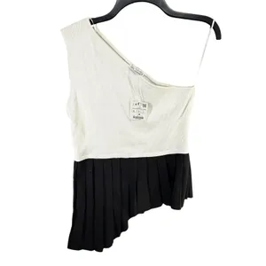 Zara One‎ Shoulder Top Womens L White Black Contrasting Pleated Hem Asymmetrical thumbnail 2