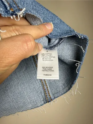 Evereve Denim Vest - Light Blue Wash, Distressed, Cropped - Size Small thumbnail 8