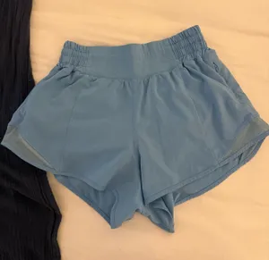 Lululemon Hotty Hot Shorts 2.5" thumbnail 1