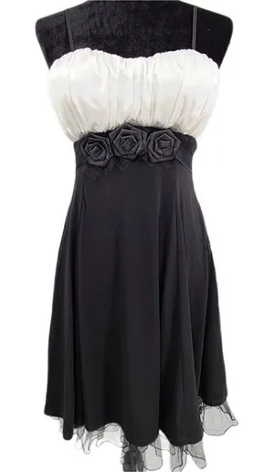 NWT Snap Black and White Sleeveless Prom or Cocktail Dress - Juniors Size 9 thumbnail 1