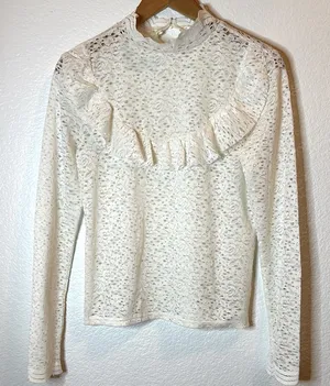 ARIZONA JEANS White Lace Ruffle Top thumbnail 1