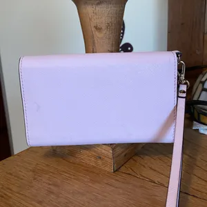 Kate Spade wristlet thumbnail 5