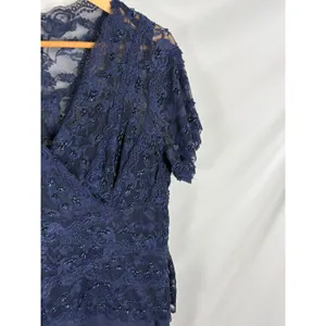 Marina Dark Blue Short Sleeve Lace beaded Top Formal Dress Size 14W thumbnail 3